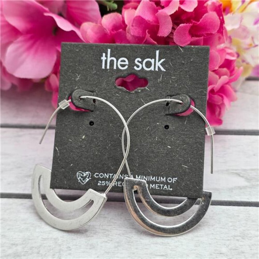 The Sak Silver Tone Modern Arc Drop Earrings 2 In Long 38 Mm Wide Pierced